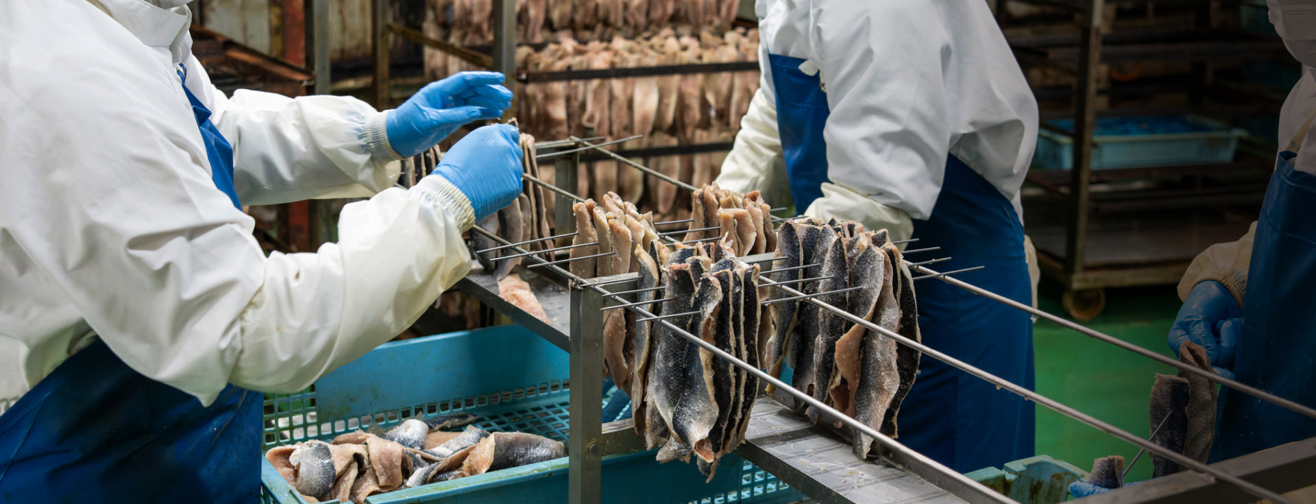 画像:魚の甘露煮の製造工程